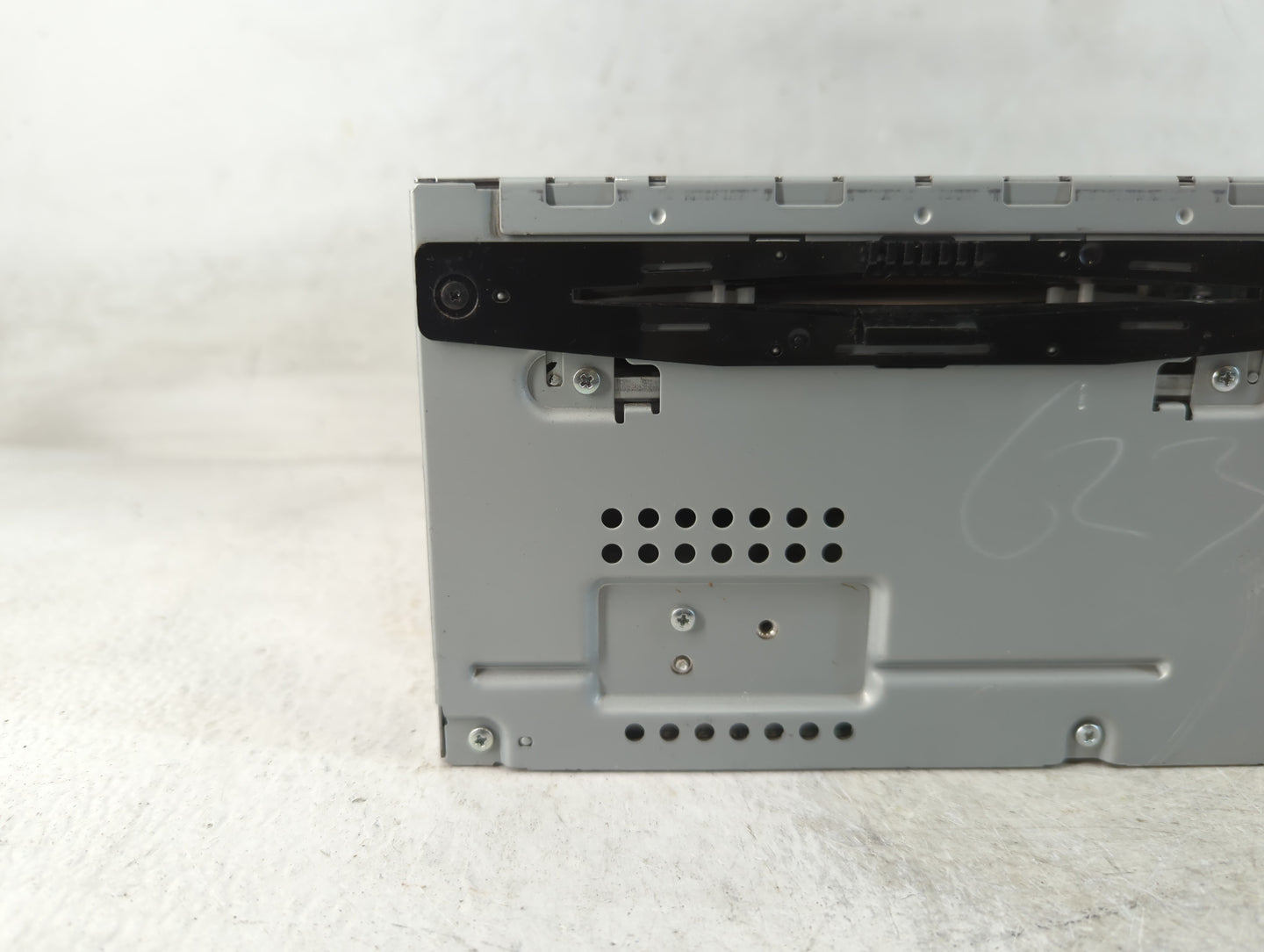 2010-2012 Ford Fusion Radio AM FM Cd Player Receiver Replacement P/N:BE5T-19C157-AB Fits Fits 2010 2011 2012 OEM Used Auto P
