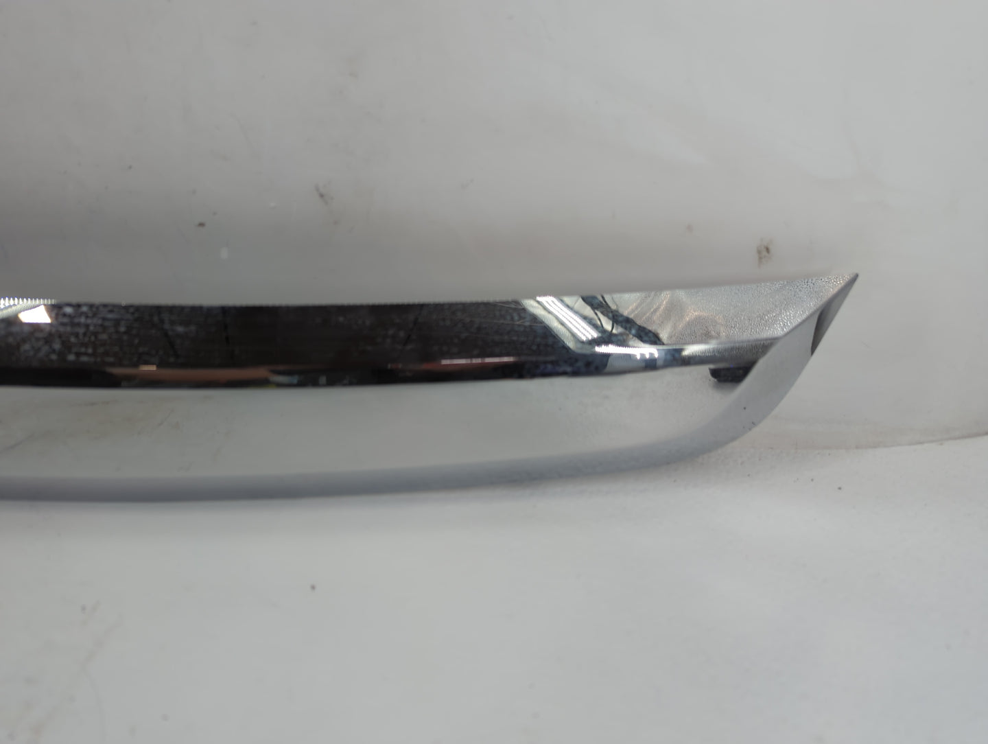 2010-2012 Ford Fusion Front Grille Bumper Not Included - Oemusedautoparts1.com