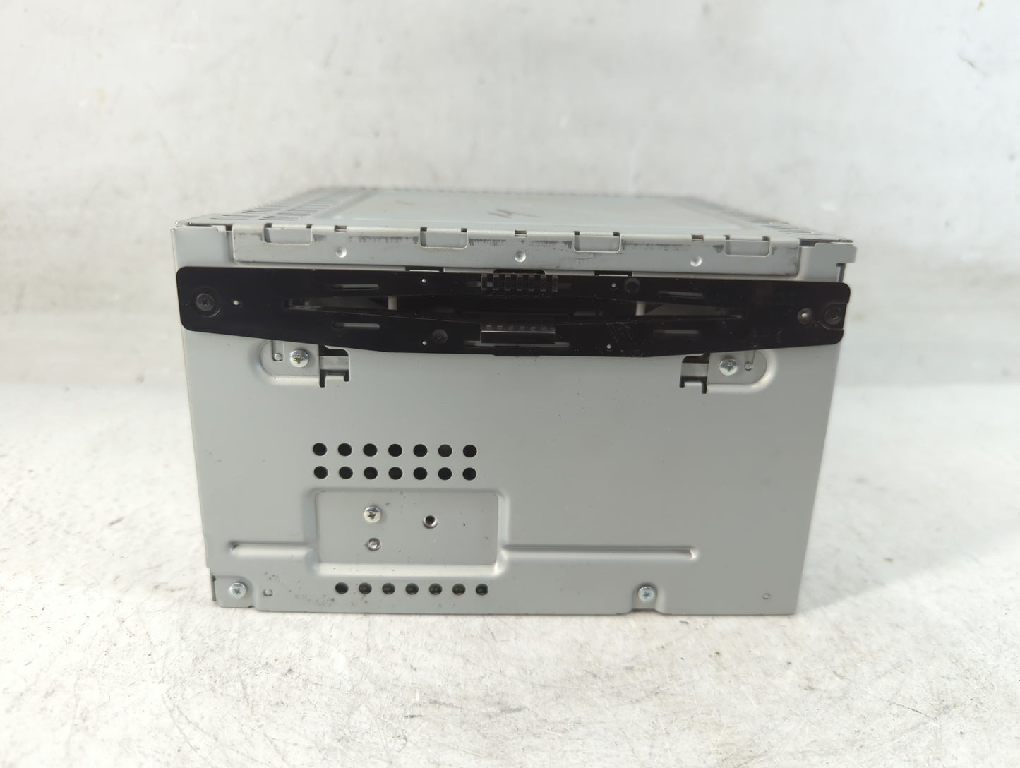 2011-2012 Ford Fusion Radio AM FM Cd Player Receiver Replacement P/N:BE5T-18D822-AB Fits Fits 2011 2012 OEM Used Auto Parts 