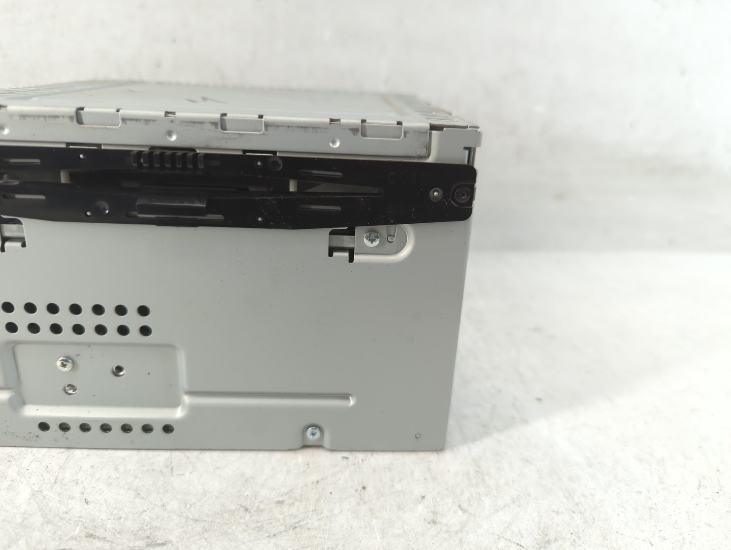 2011-2012 Ford Fusion Radio AM FM Cd Player Receiver Replacement P/N:BE5T-18D822-AB Fits Fits 2011 2012 OEM Used Auto Parts 