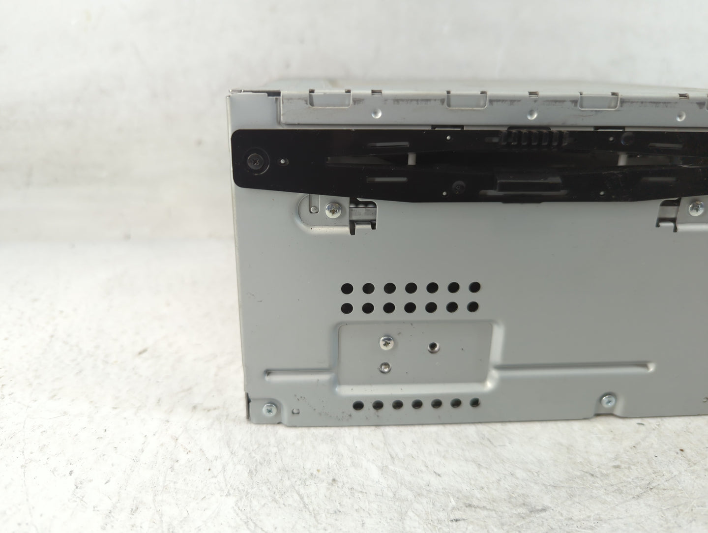 2011-2012 Ford Fusion Radio AM FM Cd Player Receiver Replacement P/N:BE5T-18D822-AB Fits Fits 2011 2012 OEM Used Auto Parts 