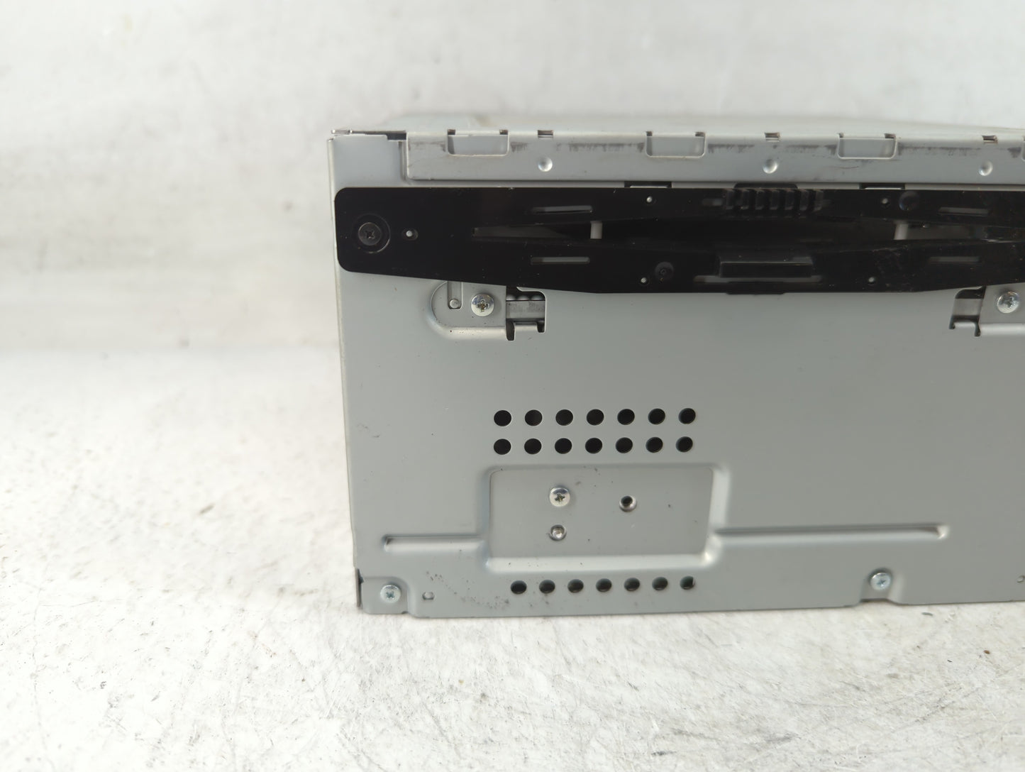 2011-2012 Ford Fusion Radio AM FM Cd Player Receiver Replacement P/N:BE5T-18D822-AB Fits Fits 2011 2012 OEM Used Auto Parts 