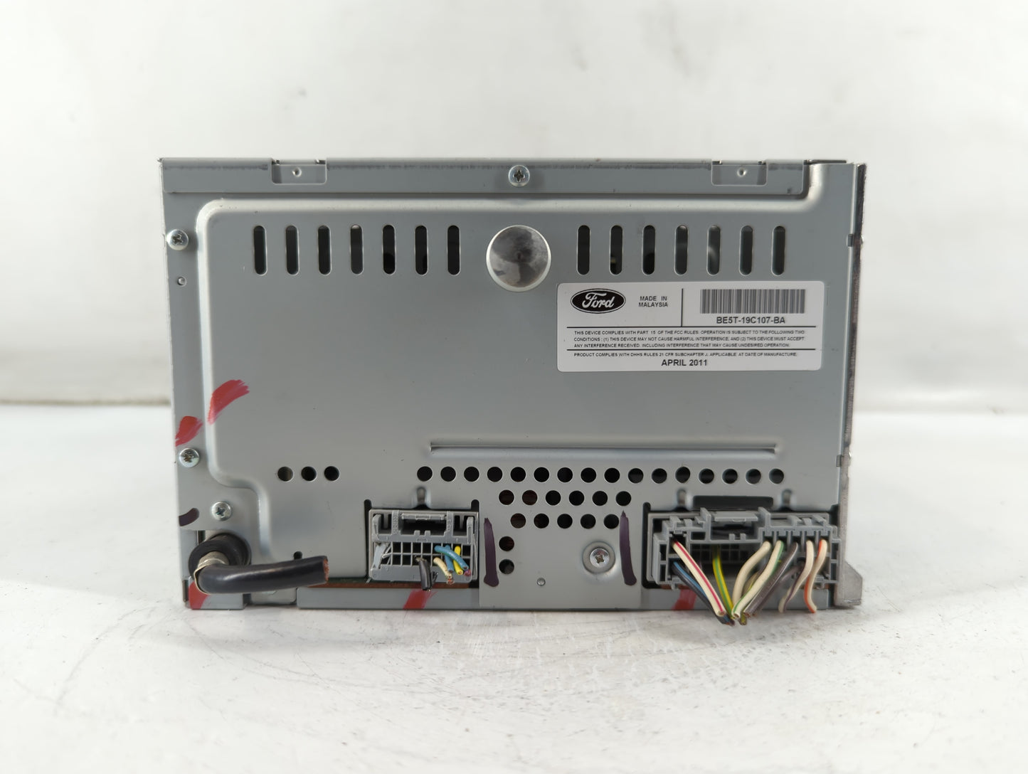 2011-2012 Ford Fusion Radio AM FM Cd Player Receiver Replacement P/N:BE5T-19C107-BA Fits Fits 2011 2012 OEM Used Auto Parts 