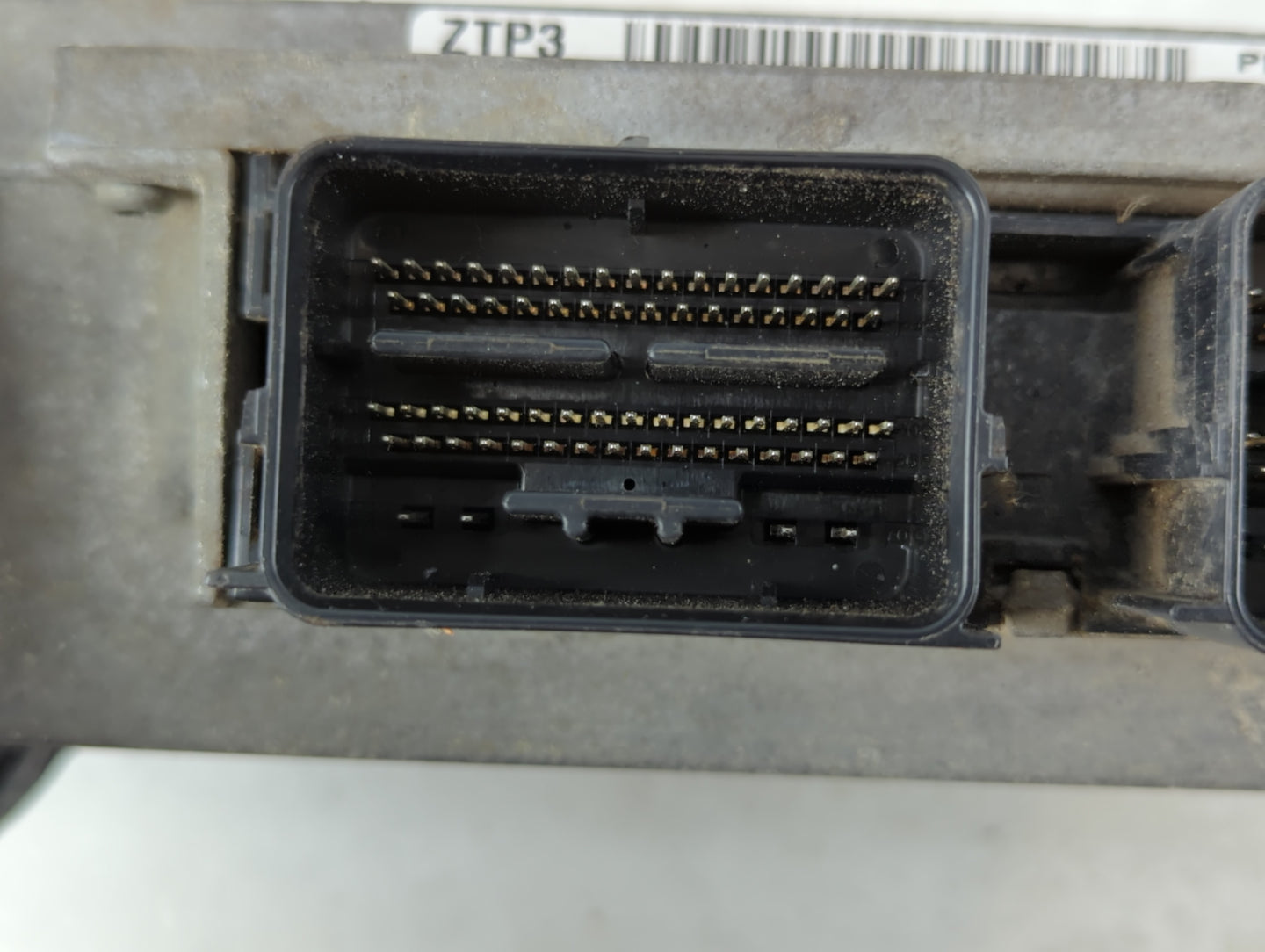 2012 Ford Fusion PCM Engine Control Computer ECU ECM PCU OEM P/N:BL8A-12B684-AB AE5A-12A650-EPD Fits OEM Used Auto Parts - O