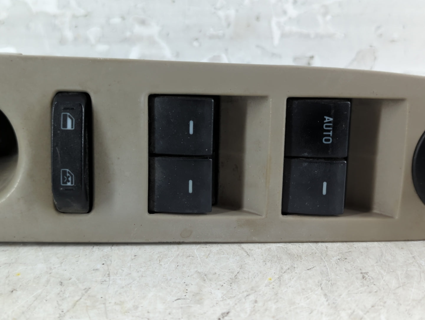 2010-2012 Ford Fusion Master Power Window Switch Replacement Driver Side Left P/N:9L3T-17B676-AA3JA6 120330A Fits OEM Used A