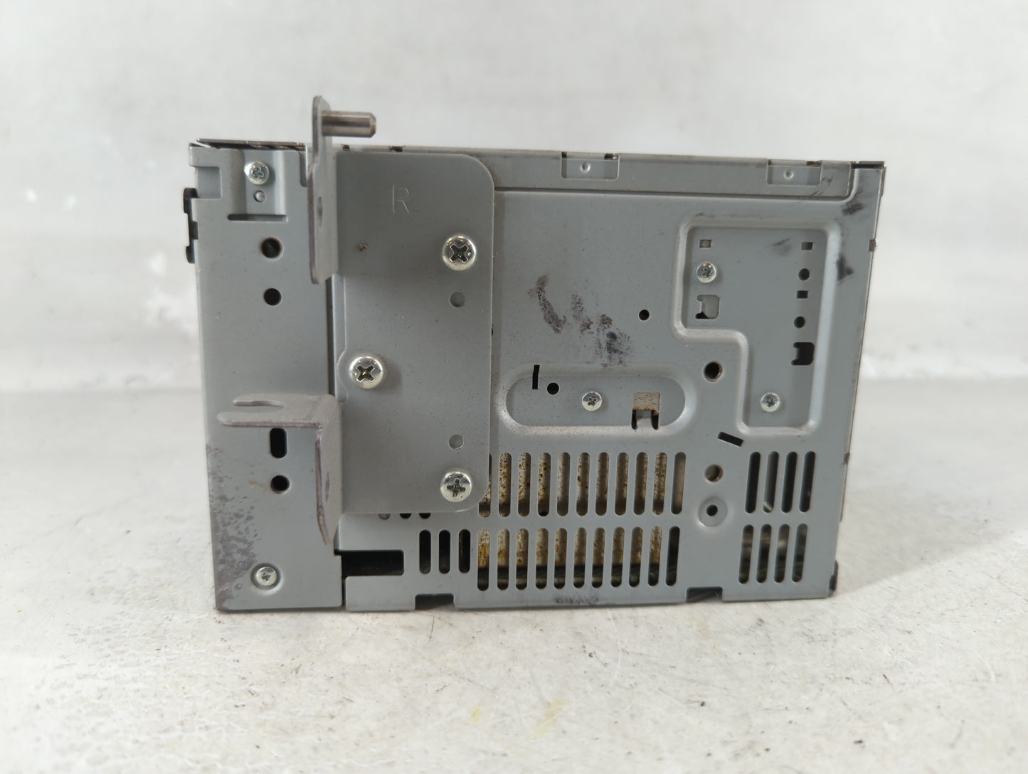 2012 Ford Fusion Radio AM FM Cd Player Receiver Replacement P/N:BE5T-19C157-AB Fits OEM Used Auto Parts - Oemusedautoparts1.