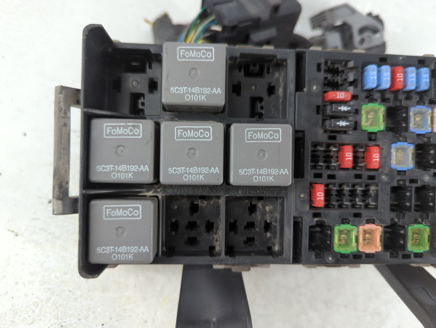 2010-2012 Ford Fusion Fusebox Fuse Box Panel Relay Module Fits Fits 2010 2011 2012 OEM Used Auto Parts - Oemusedautoparts1.c