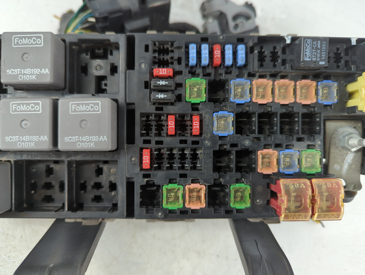 2010-2012 Ford Fusion Fusebox Fuse Box Panel Relay Module Fits Fits 2010 2011 2012 OEM Used Auto Parts - Oemusedautoparts1.c