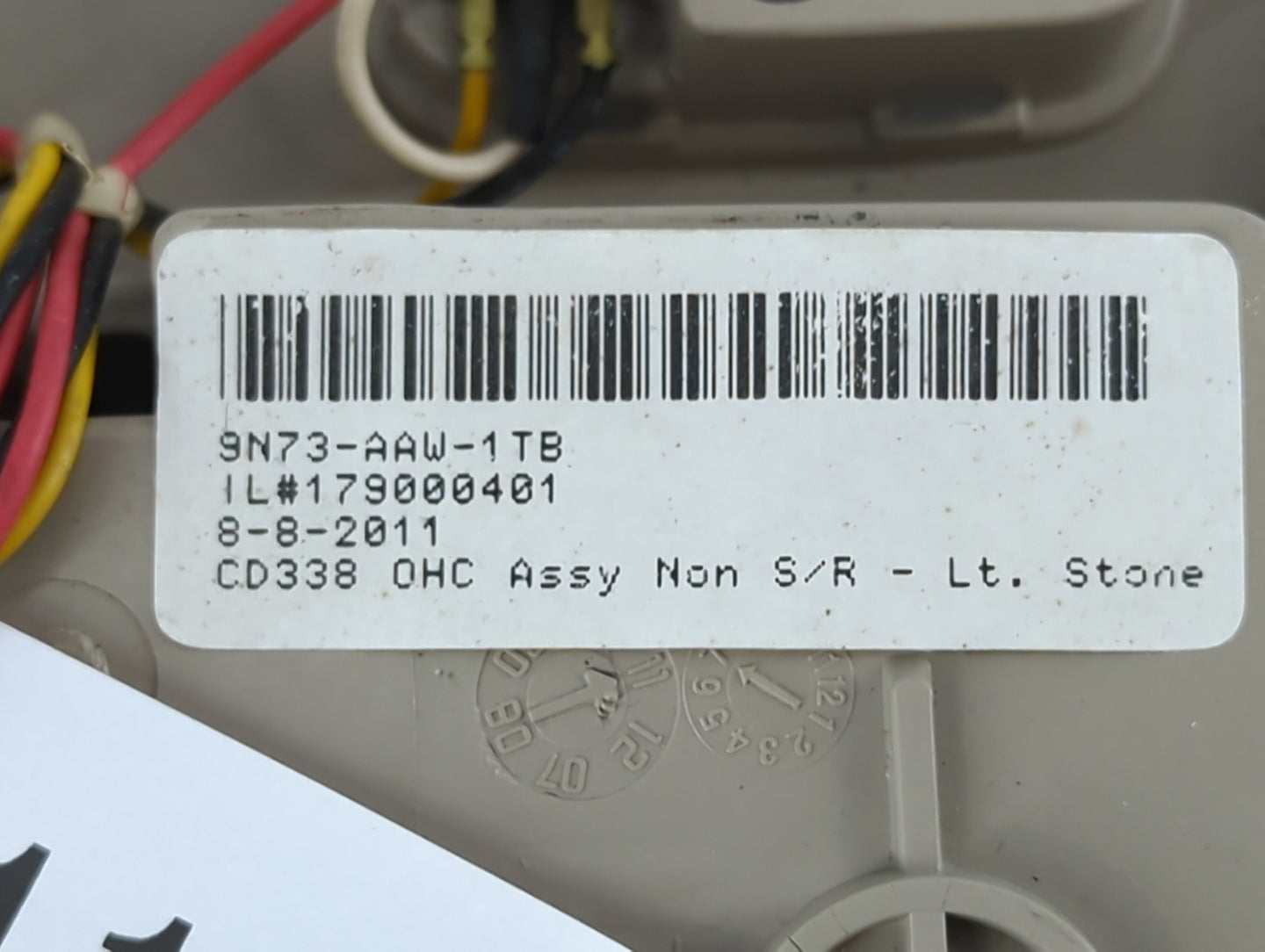 2010-2012 Ford Fusion Overhead Roof Console Interior Dome Light - Oemusedautoparts1.com