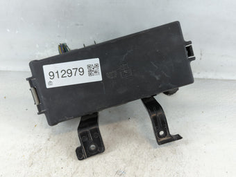 compare product 2010-2012 Ford Fusion Fusebox Fuse Box Panel Relay Module P/N:BE5T-14290-D Fits Fits 2010 2011 2012 OEM Used Auto Parts
