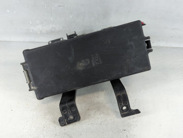 2010-2012 Ford Fusion Fusebox Fuse Box Panel Relay Module P/N:BE5T-14290-E Fits Fits 2010 2011 2012 OEM Used Auto Parts - Oe