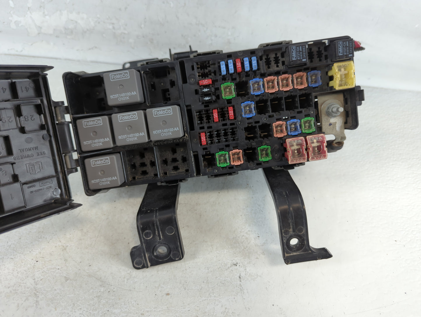 2010-2012 Ford Fusion Fusebox Fuse Box Panel Relay Module P/N:BE5T-14290-E Fits Fits 2010 2011 2012 OEM Used Auto Parts - Oe
