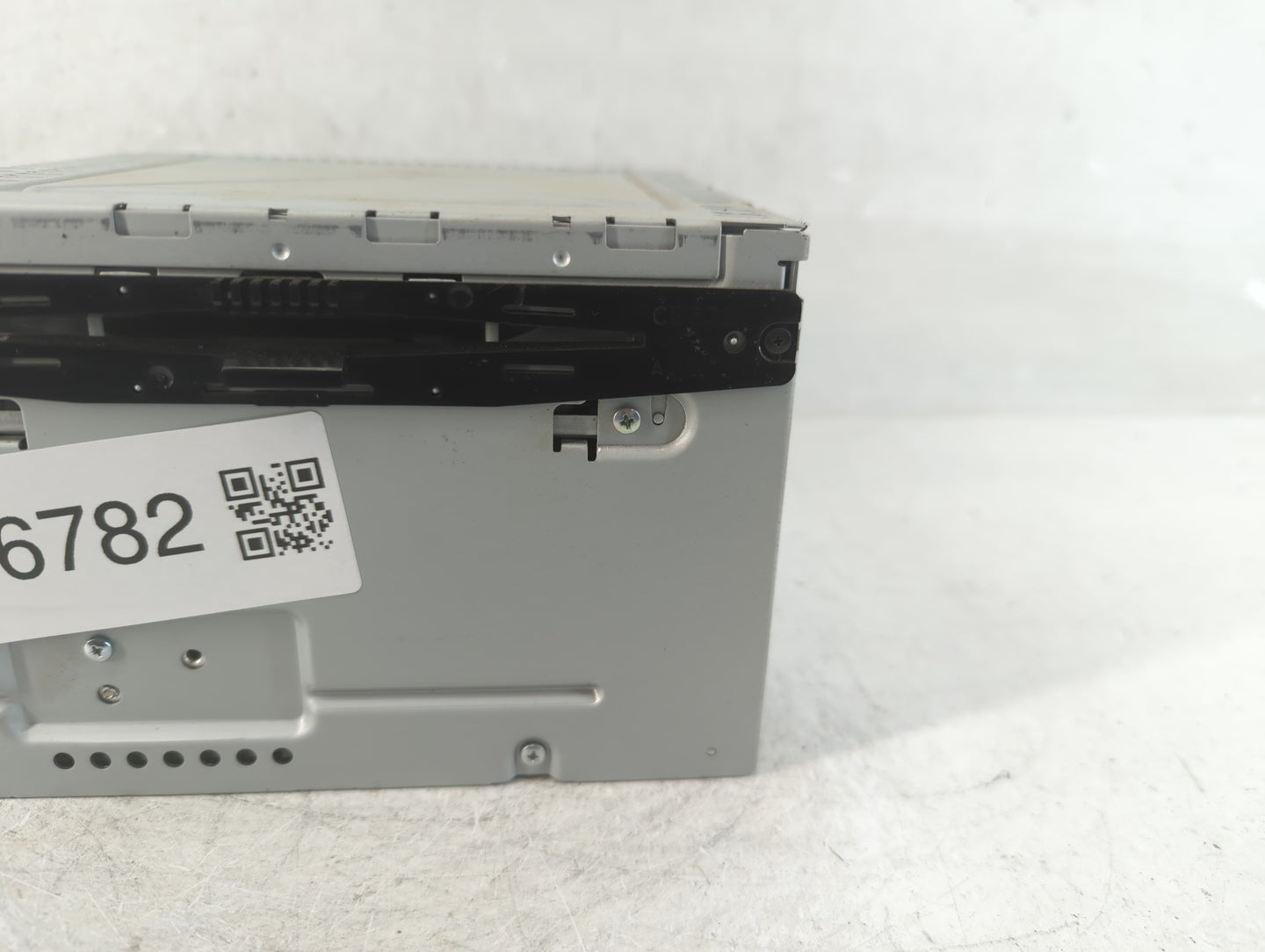 2011-2012 Ford Fusion Radio AM FM Cd Player Receiver Replacement P/N:BE5T-18D822-AB Fits Fits 2011 2012 OEM Used Auto Parts 