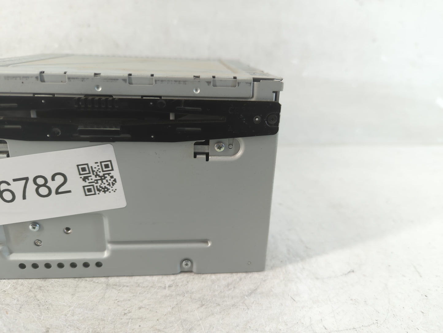 2011-2012 Ford Fusion Radio AM FM Cd Player Receiver Replacement P/N:BE5T-18D822-AB Fits Fits 2011 2012 OEM Used Auto Parts 