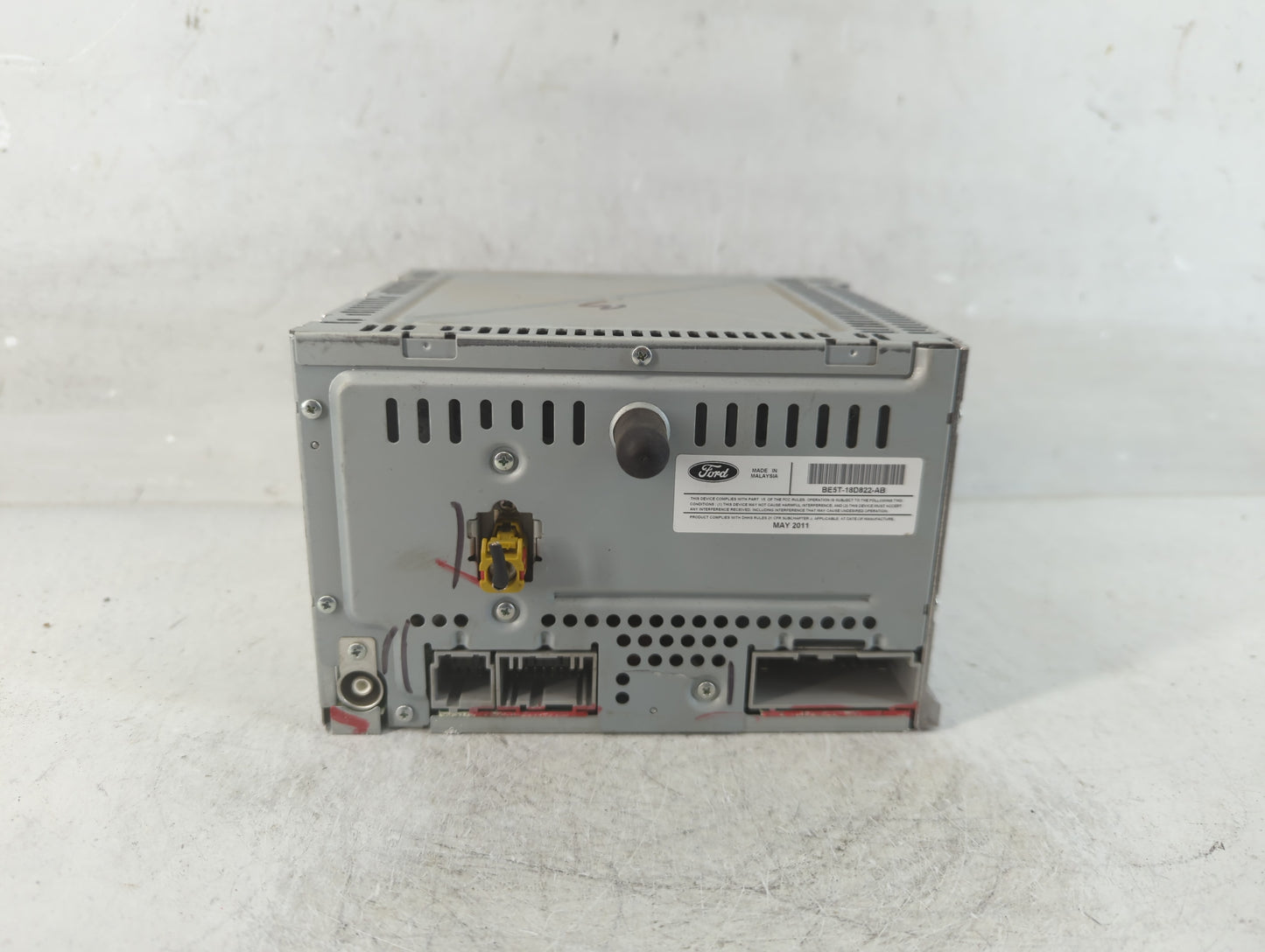 2011-2012 Ford Fusion Radio AM FM Cd Player Receiver Replacement P/N:BE5T-18D822-AB Fits Fits 2011 2012 OEM Used Auto Parts 