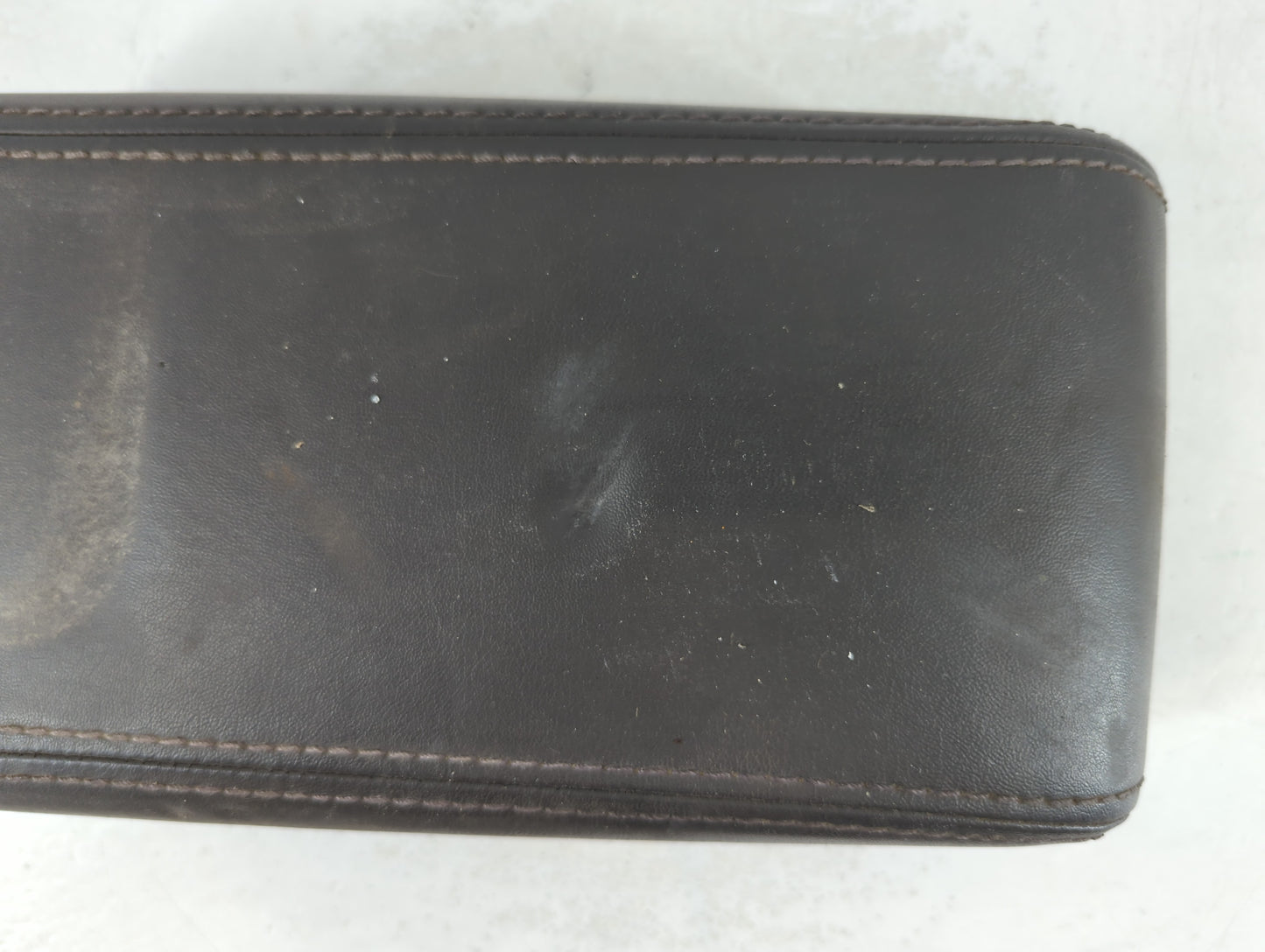 2010-2012 Ford Fusion Center Console Armrest Cover Lid Fits Fits 2010 2011 2012 OEM Used Auto Parts - Oemusedautoparts1.com