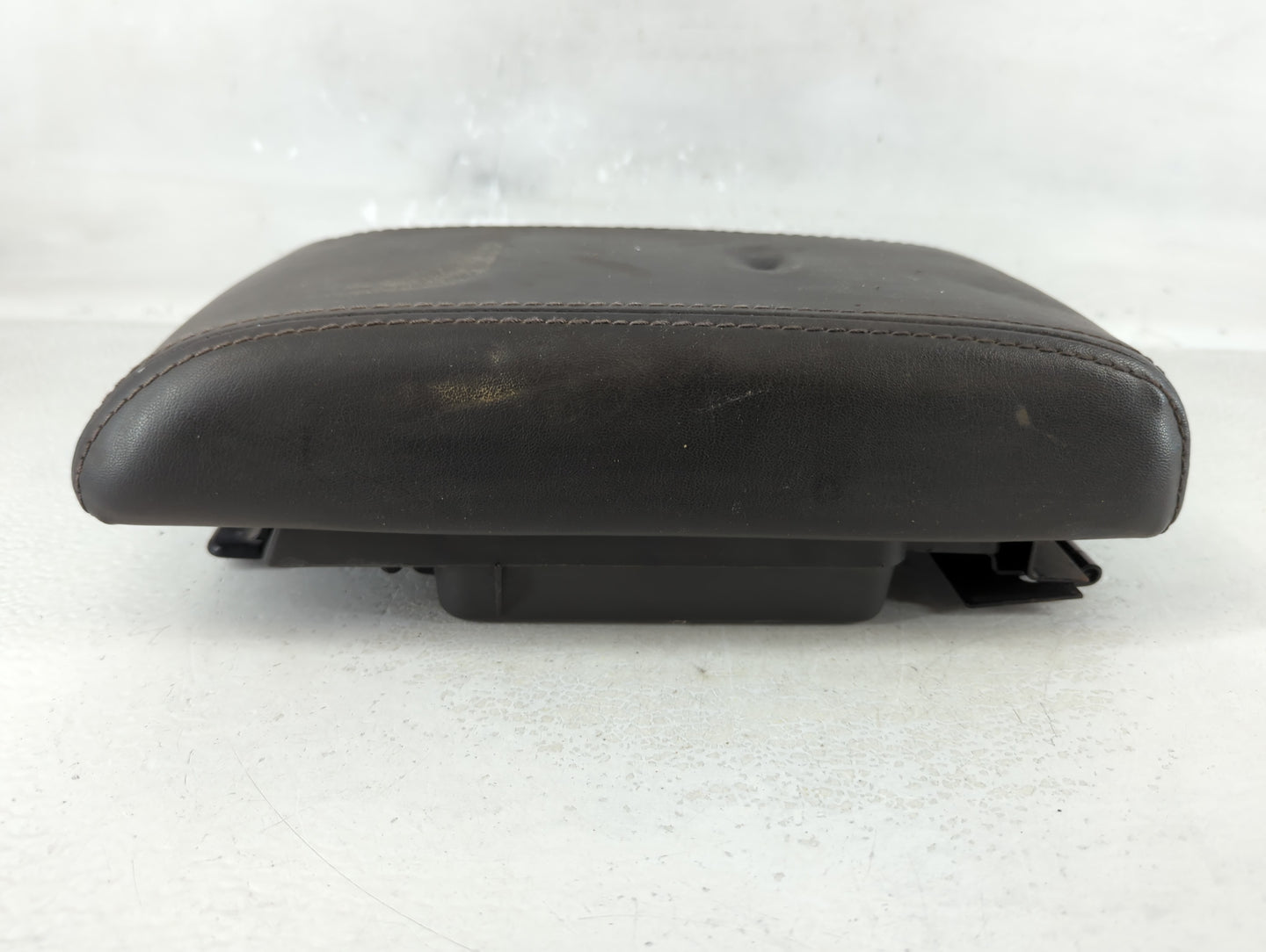 2010-2012 Ford Fusion Center Console Armrest Cover Lid Fits Fits 2010 2011 2012 OEM Used Auto Parts - Oemusedautoparts1.com