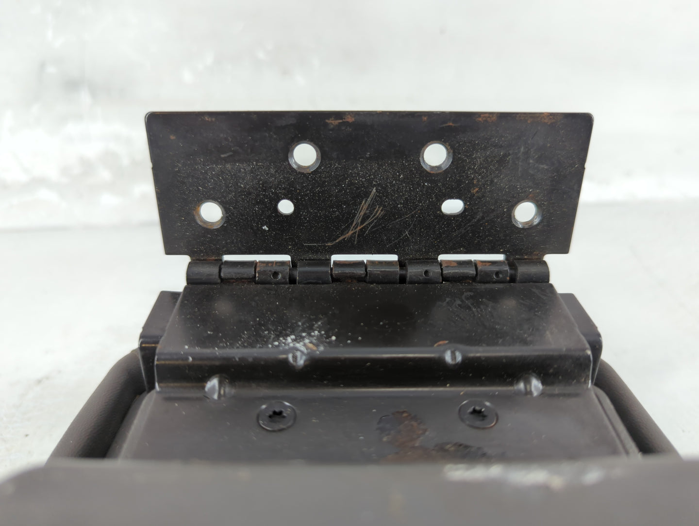 2010-2012 Ford Fusion Center Console Armrest Cover Lid Fits Fits 2010 2011 2012 OEM Used Auto Parts - Oemusedautoparts1.com
