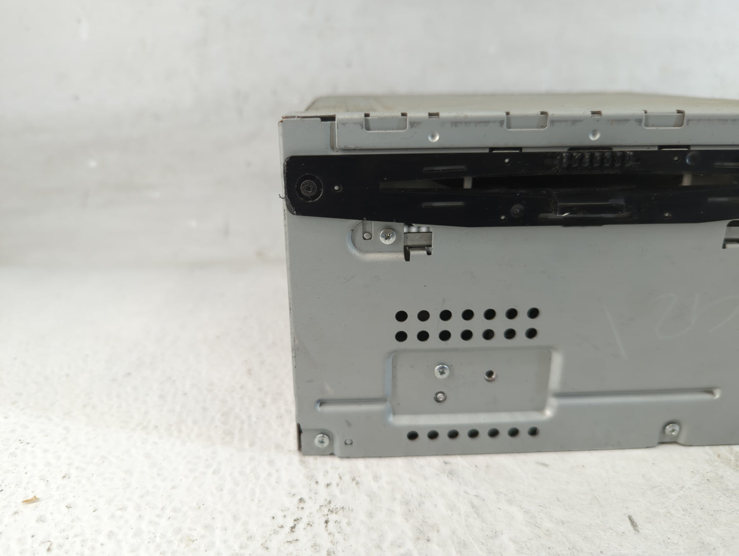 2012 Ford Fusion Radio AM FM Cd Player Receiver Replacement P/N:BE5T-18D822-AB Fits OEM Used Auto Parts - Oemusedautoparts1.