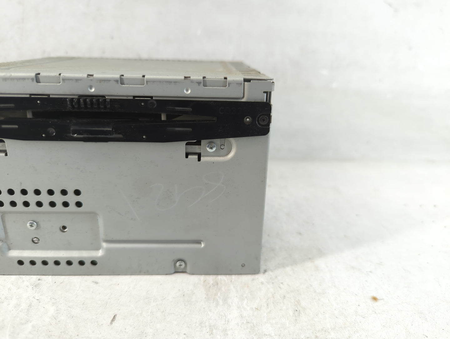 2012 Ford Fusion Radio AM FM Cd Player Receiver Replacement P/N:BE5T-18D822-AB Fits OEM Used Auto Parts - Oemusedautoparts1.