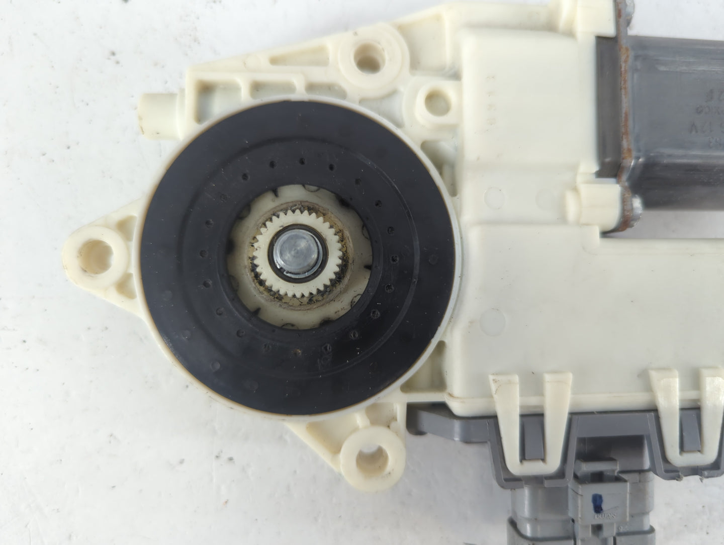 2010-2012 Ford Fusion Driver Front Left Power Window Motor - Oemusedautoparts1.com
