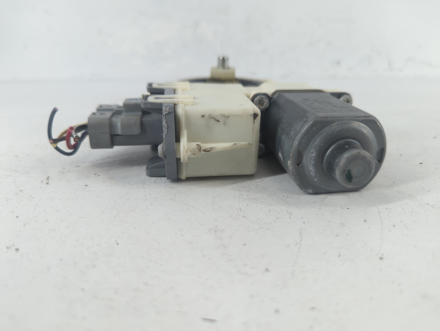 2010-2012 Ford Fusion Driver Front Left Power Window Motor - Oemusedautoparts1.com