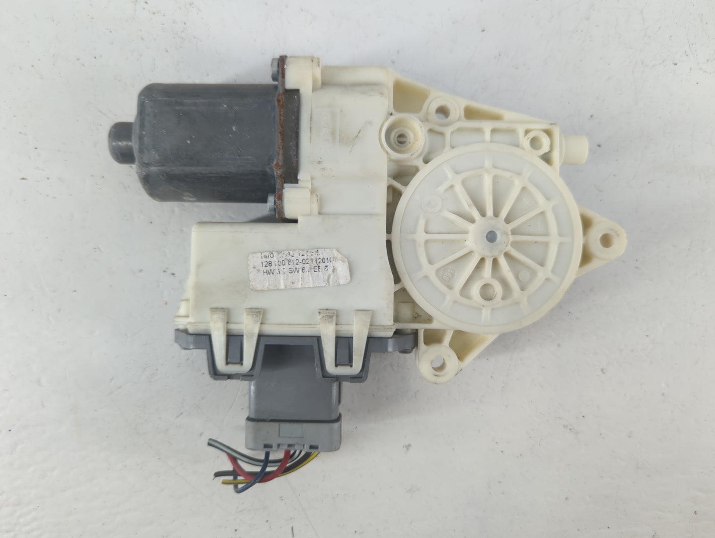 2010-2012 Ford Fusion Driver Front Left Power Window Motor - Oemusedautoparts1.com
