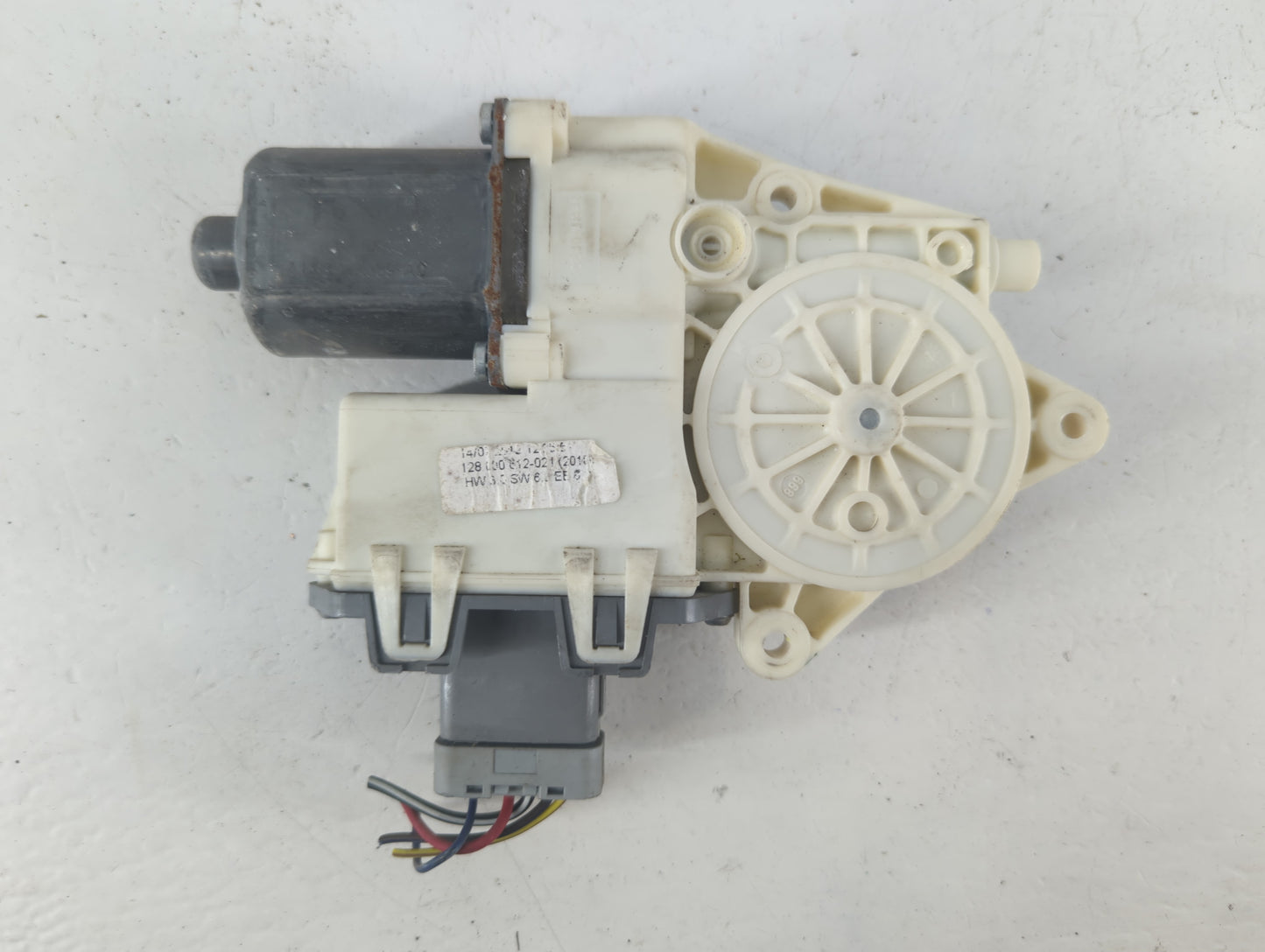 2010-2012 Ford Fusion Driver Front Left Power Window Motor - Oemusedautoparts1.com
