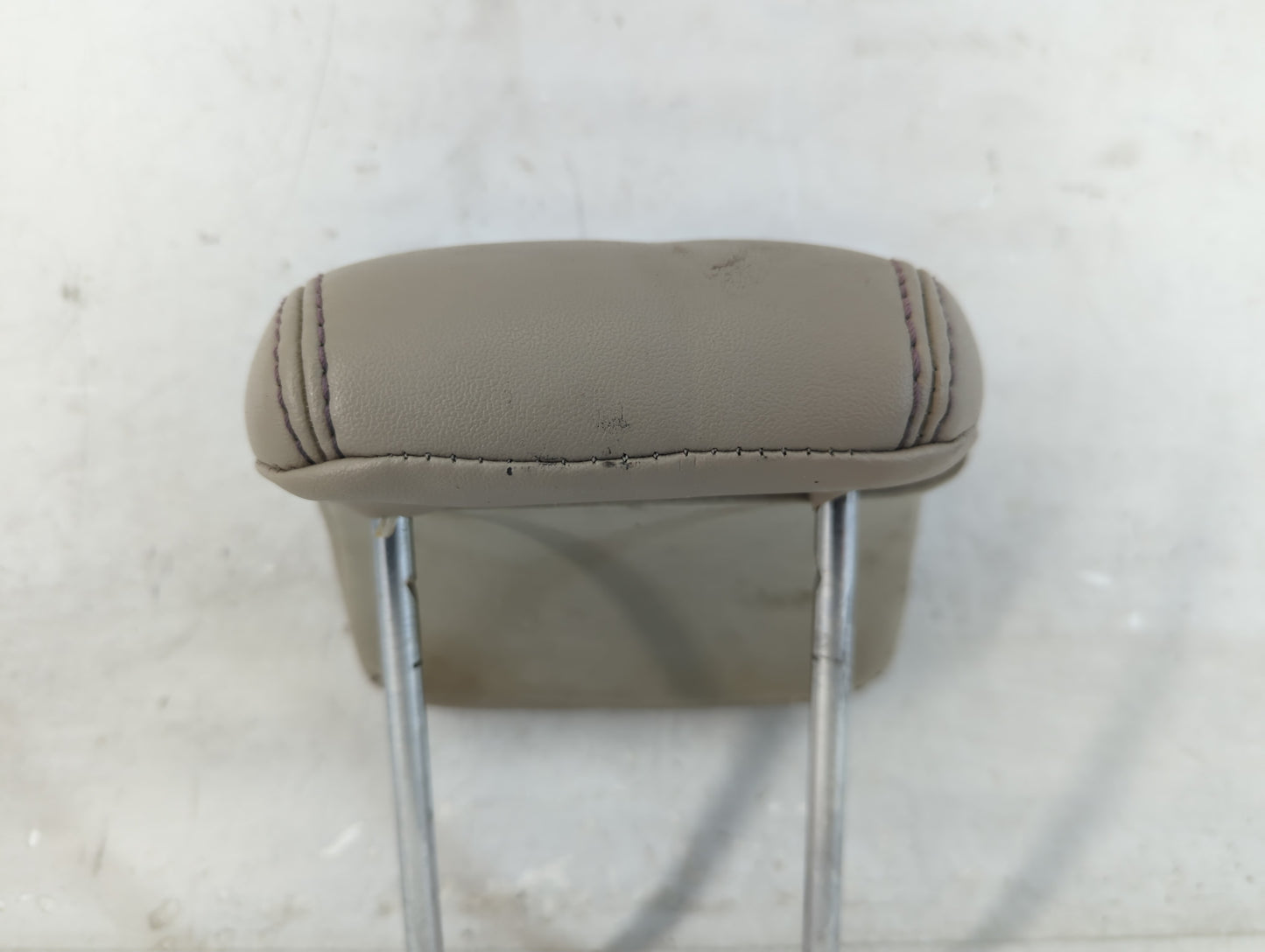 2012 Ford Fusion Headrest Head Rest Rear Center Seat Fits OEM Used Auto Parts - Oemusedautoparts1.com