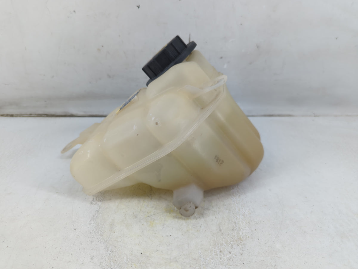 2010-2012 Ford Fusion Radiator Coolant Overflow Expansion Tank Bottle 918431 - Oemusedautoparts1.com