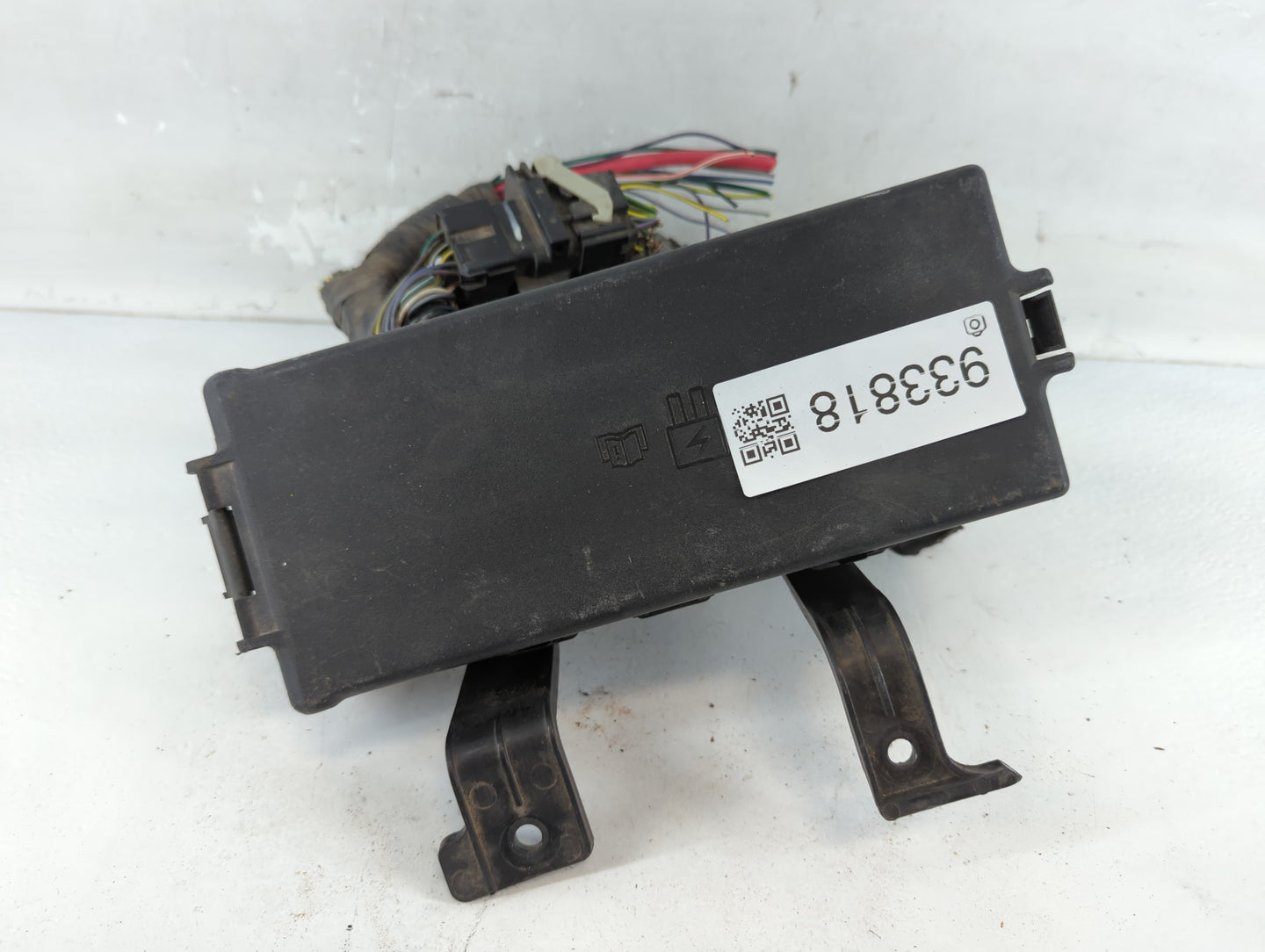 2010-2012 Ford Fusion Fusebox Fuse Box Panel Relay Module P/N:54-7146-30 Fits Fits 2010 2011 2012 OEM Used Auto Parts - Oemu