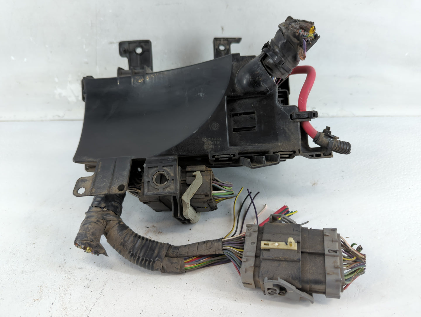 2010-2012 Ford Fusion Fusebox Fuse Box Panel Relay Module P/N:54-7146-30 Fits Fits 2010 2011 2012 OEM Used Auto Parts - Oemu