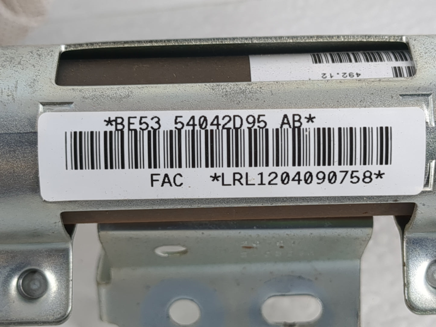 2010-2012 Ford Fusion Air Bag Driver Left Steering Wheel Mounted P/N:54042D95 AB BE53 Fits Fits 2010 2011 2012 OEM Used Auto