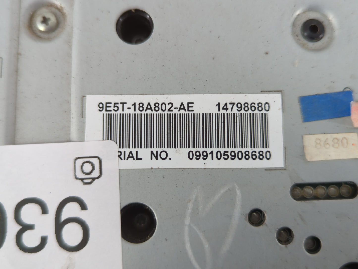 2010-2012 Ford Fusion Radio AM FM Cd Player Receiver Replacement P/N:9E5T-18A802-AE Fits Fits 2010 2011 2012 OEM Used Auto P