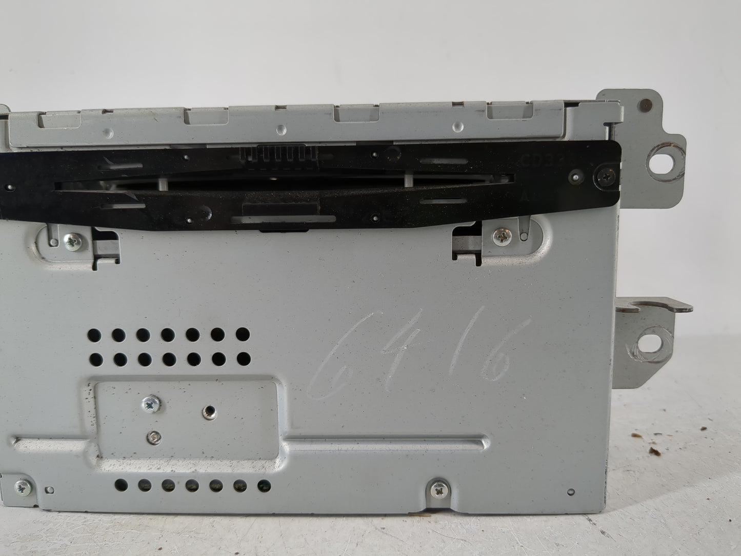 2010-2012 Ford Fusion Radio AM FM Cd Player Receiver Replacement P/N:BE5T-19C157-AB Fits Fits 2010 2011 2012 OEM Used Auto P