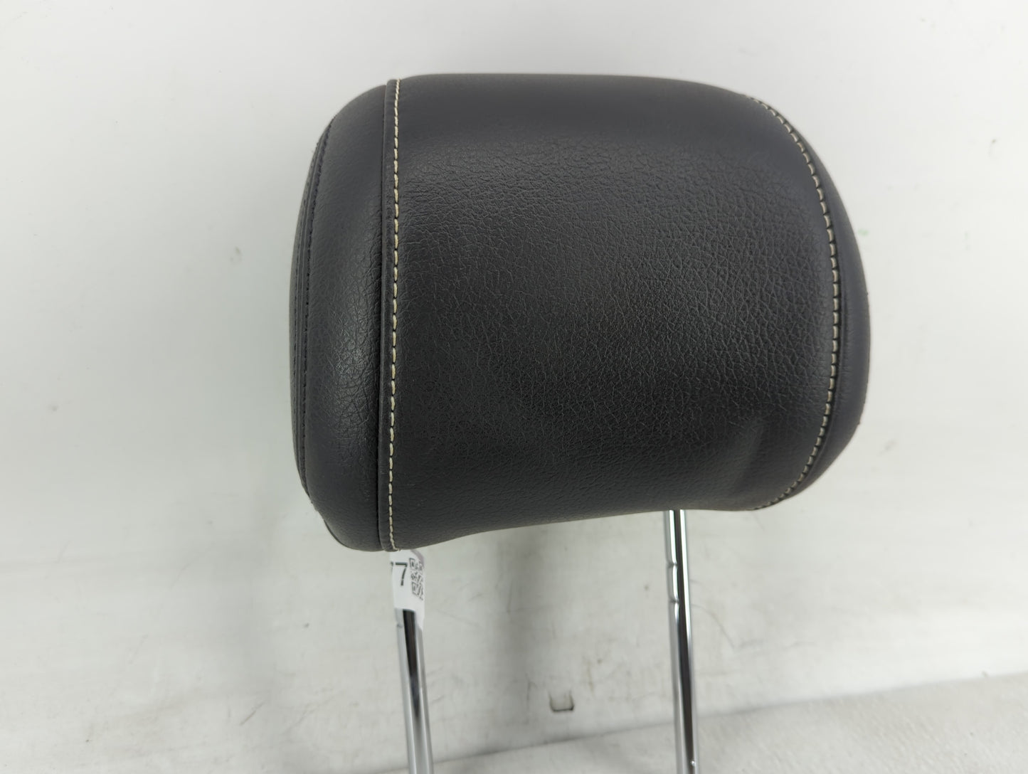2010-2012 Ford Mustang Headrest Head Rest Front Driver Passenger Seat Fits Fits 2010 2011 2012 OEM Used Auto Parts - Oemused