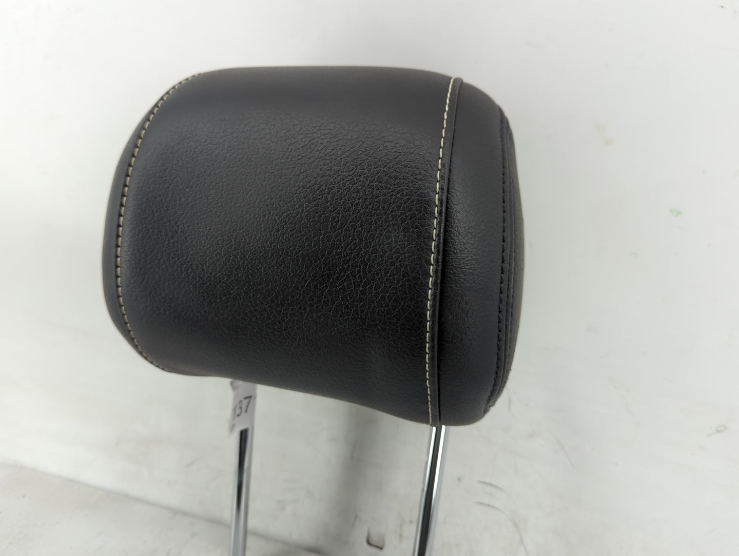 2010-2012 Ford Mustang Headrest Head Rest Front Driver Passenger Seat Fits Fits 2010 2011 2012 OEM Used Auto Parts - Oemused