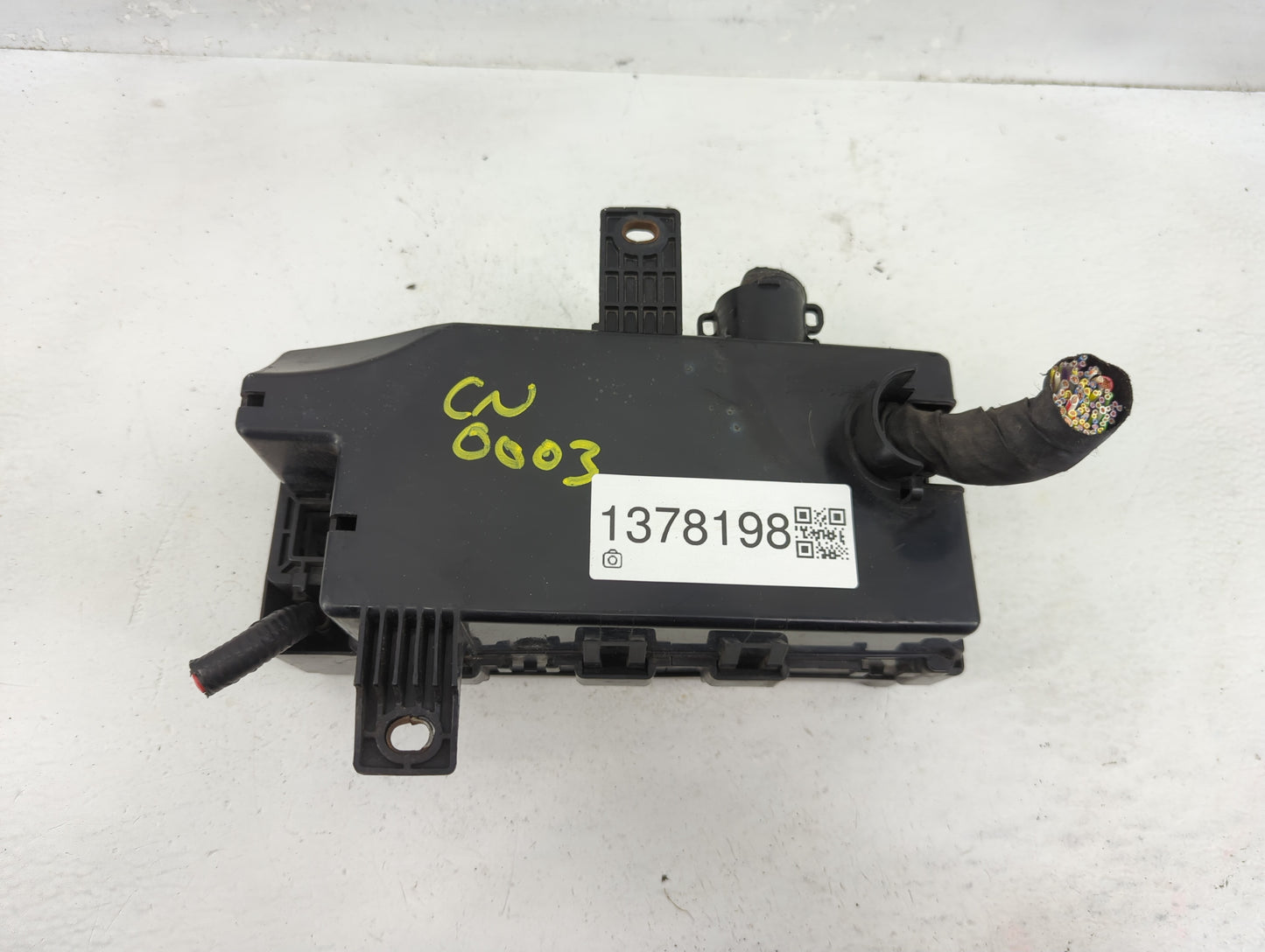 2012-2014 Ford Mustang Fusebox Fuse Box Panel Relay Module P/N:6E5T-14A003-AB Fits Fits 2012 2013 2014 OEM Used Auto Parts -