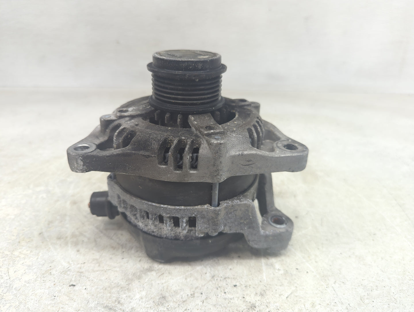 2011-2014 Ford Mustang Alternator Replacement Generator Charging Assembly Engine OEM Fits Fits 2011 2012 2013 2014 OEM Used 