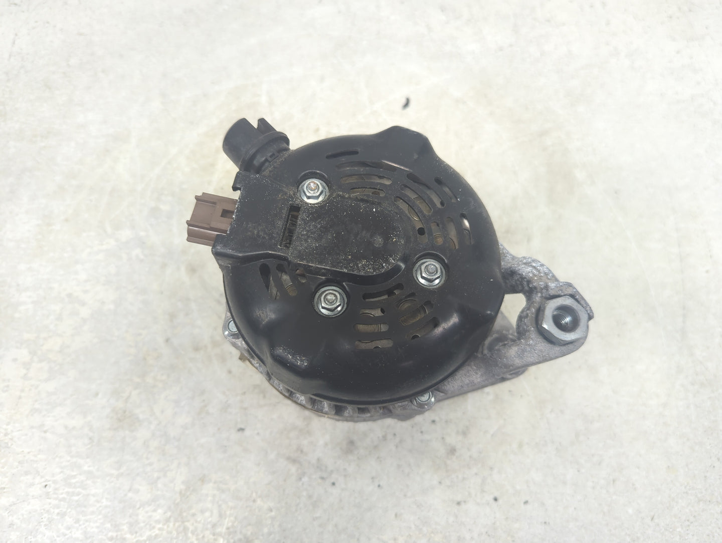 2011-2014 Ford Mustang Alternator Replacement Generator Charging Assembly Engine OEM Fits Fits 2011 2012 2013 2014 OEM Used 