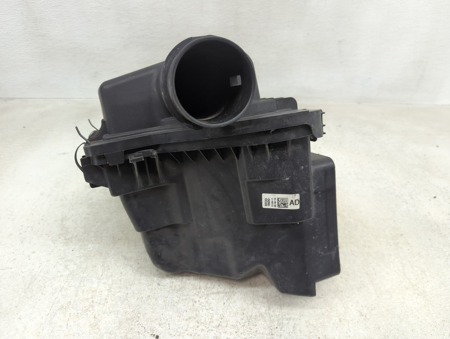 2011-2014 Ford Mustang Air Cleaner Intake-duct Hose Tube - Oemusedautoparts1.com