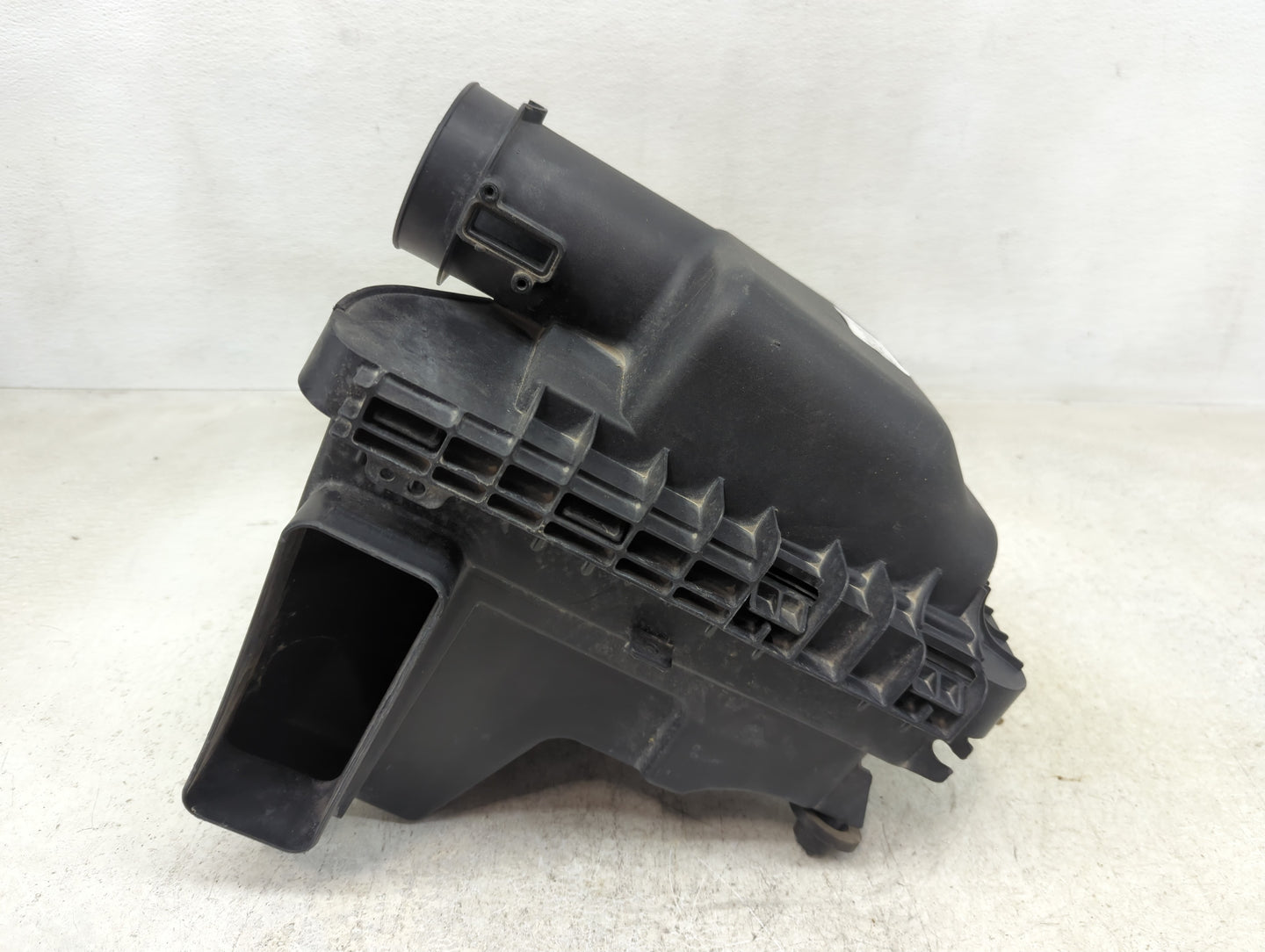2011-2014 Ford Mustang Air Cleaner Intake-duct Hose Tube - Oemusedautoparts1.com