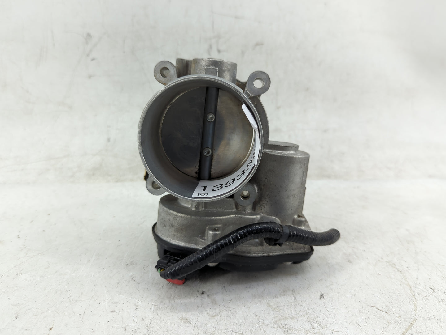 2011-2014 Ford Mustang Throttle Body P/N:AT4E926B Fits Fits 2011 2012 2013 2014 OEM Used Auto Parts - Oemusedautoparts1.com