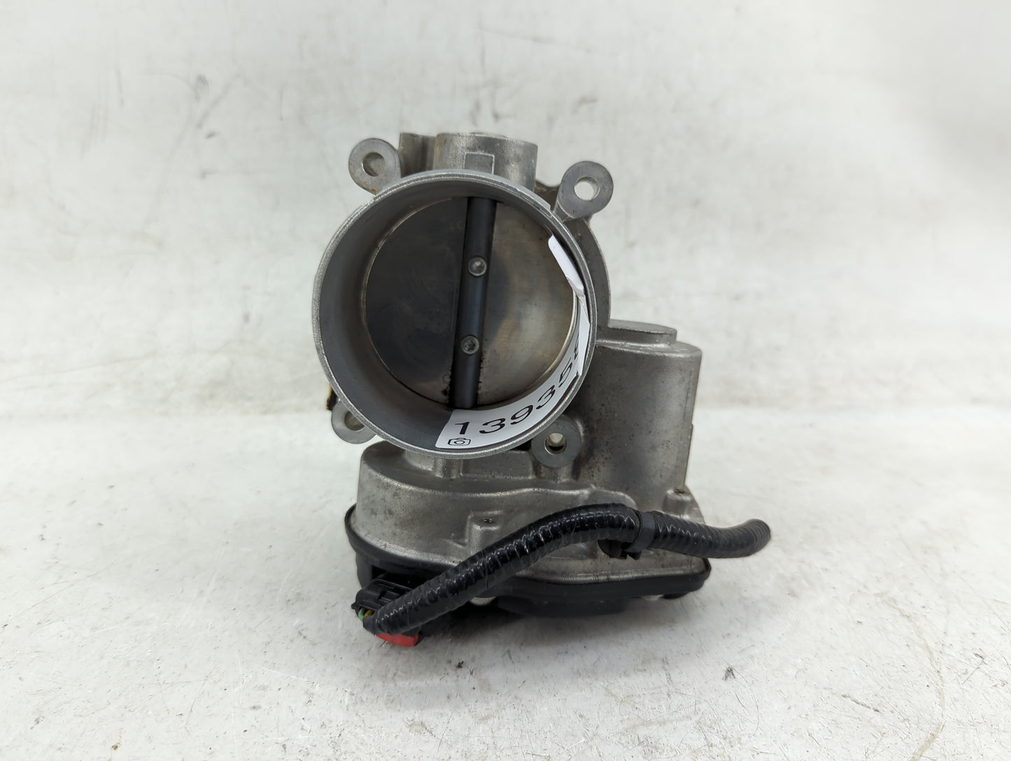 2011-2014 Ford Mustang Throttle Body P/N:AT4E926B Fits Fits 2011 2012 2013 2014 OEM Used Auto Parts - Oemusedautoparts1.com