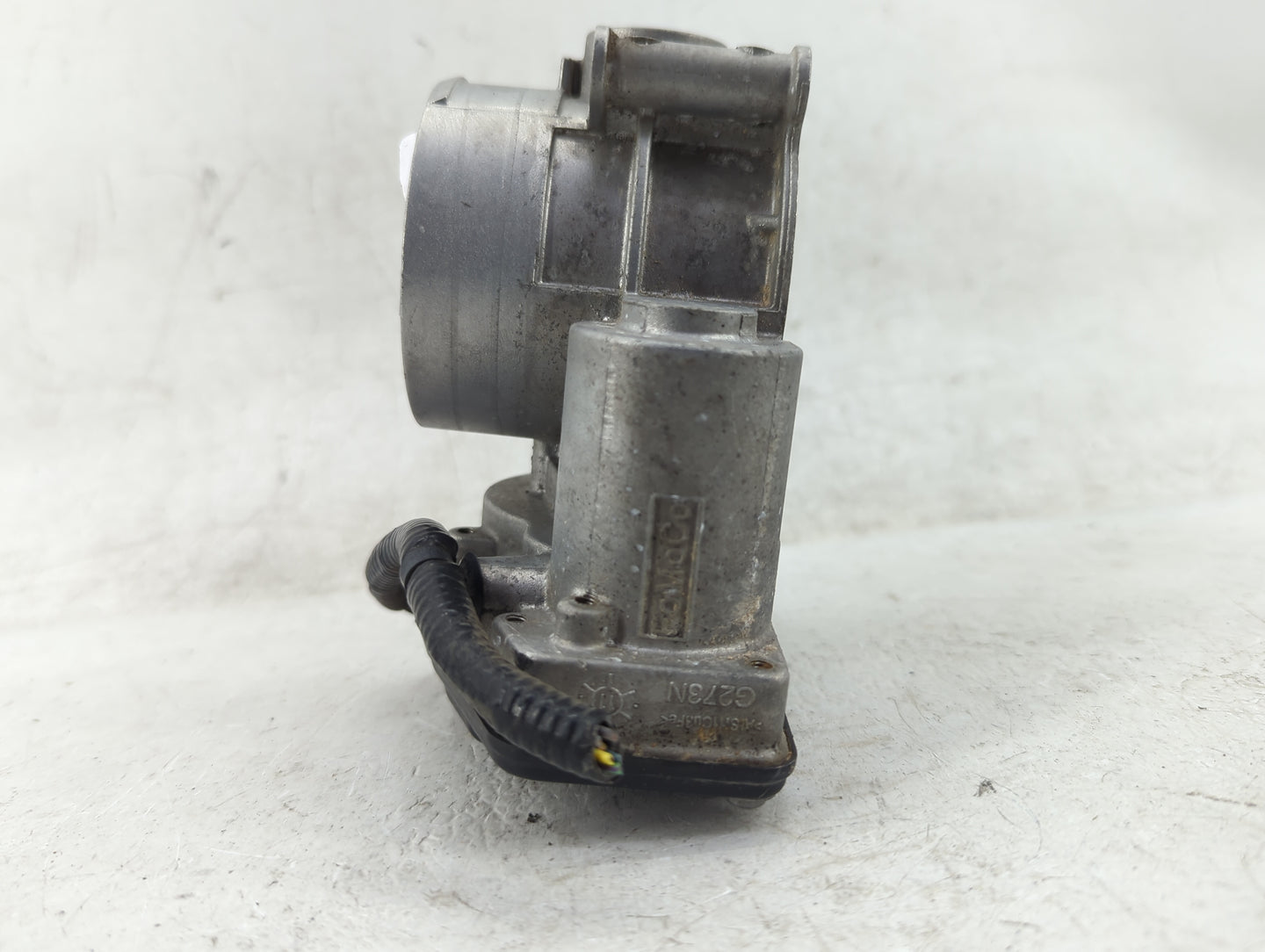 2011-2014 Ford Mustang Throttle Body P/N:AT4E926B Fits Fits 2011 2012 2013 2014 OEM Used Auto Parts - Oemusedautoparts1.com