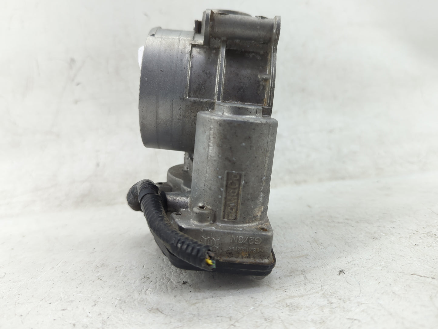 2011-2014 Ford Mustang Throttle Body P/N:AT4E926B Fits Fits 2011 2012 2013 2014 OEM Used Auto Parts - Oemusedautoparts1.com