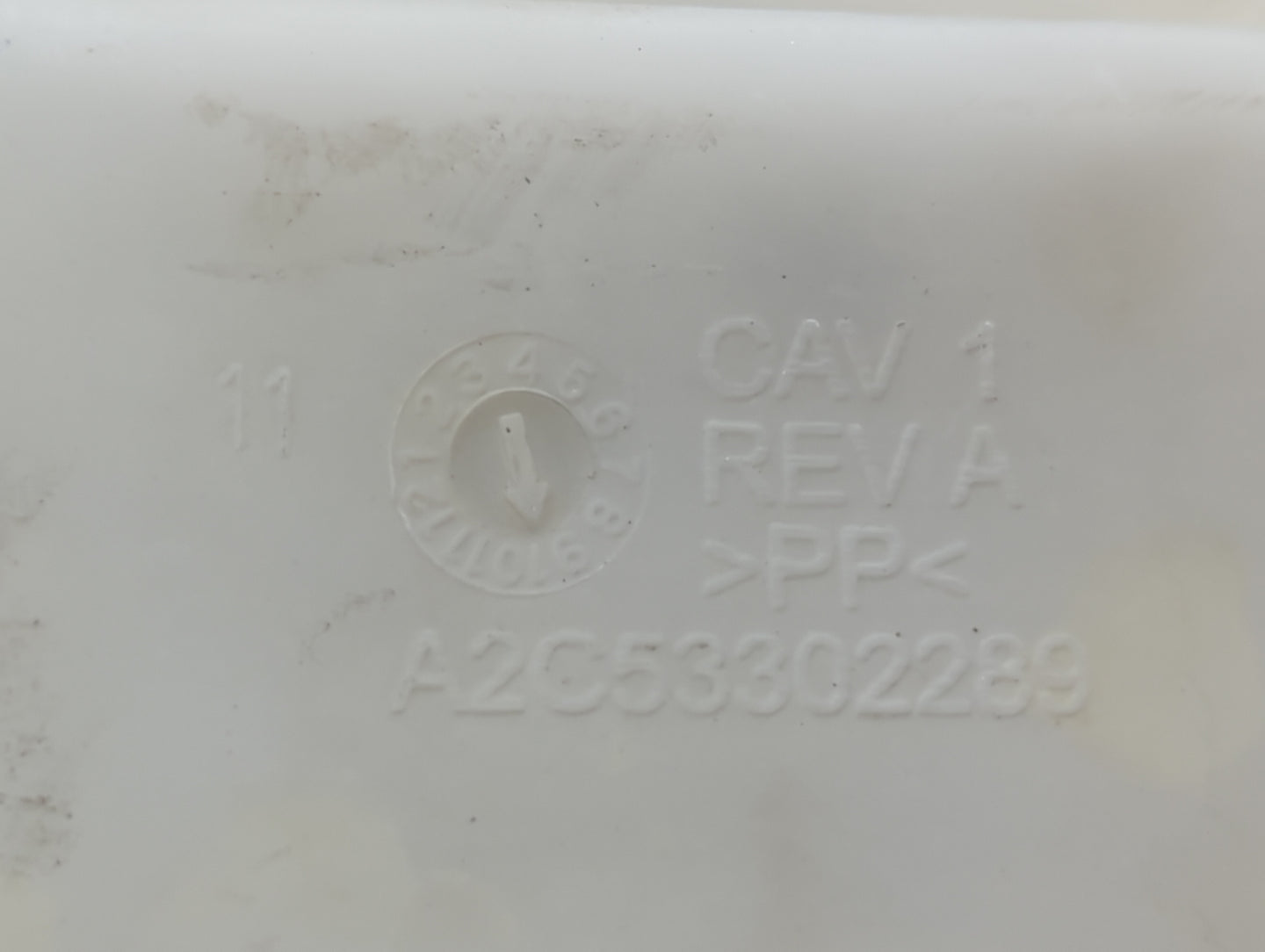 2010-2014 Ford Mustang Windshield Washer Fluid Reservoir Bottle Oem - Oemusedautoparts1.com