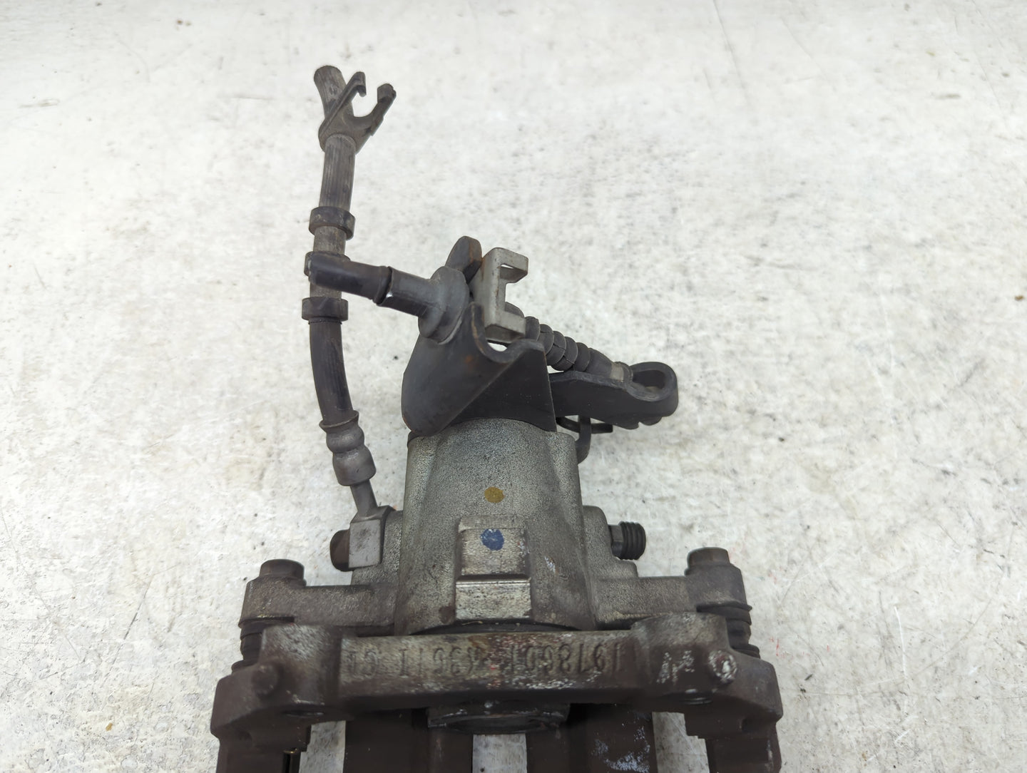 2005-2014 Ford Mustang Rear Passenger Right Brake Caliper - Oemusedautoparts1.com