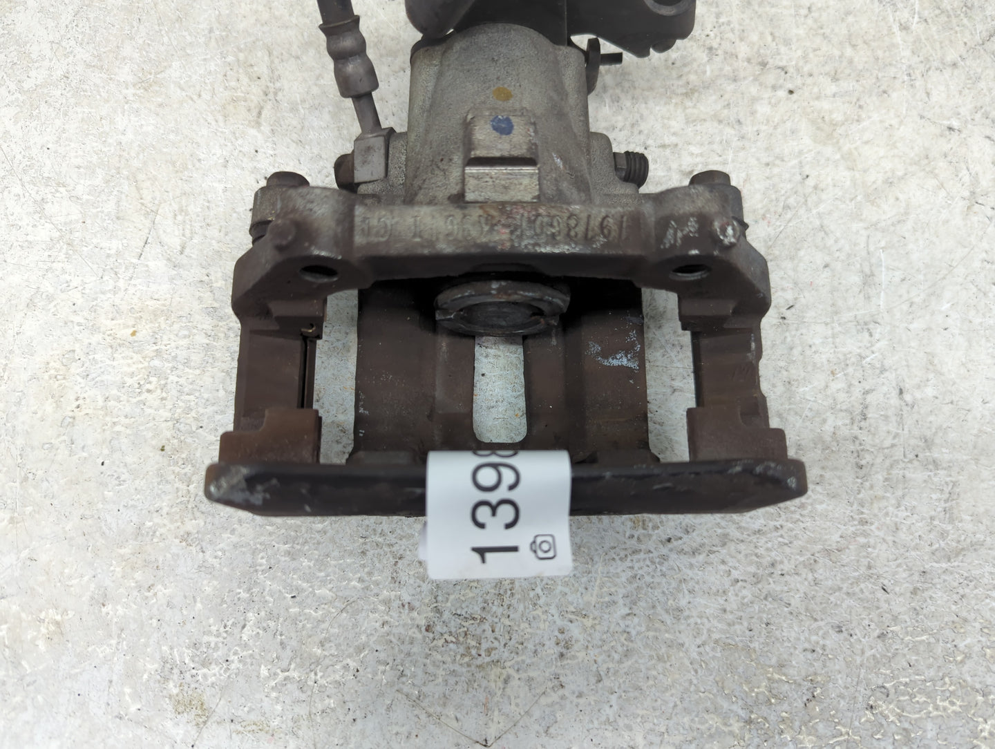 2005-2014 Ford Mustang Rear Passenger Right Brake Caliper - Oemusedautoparts1.com