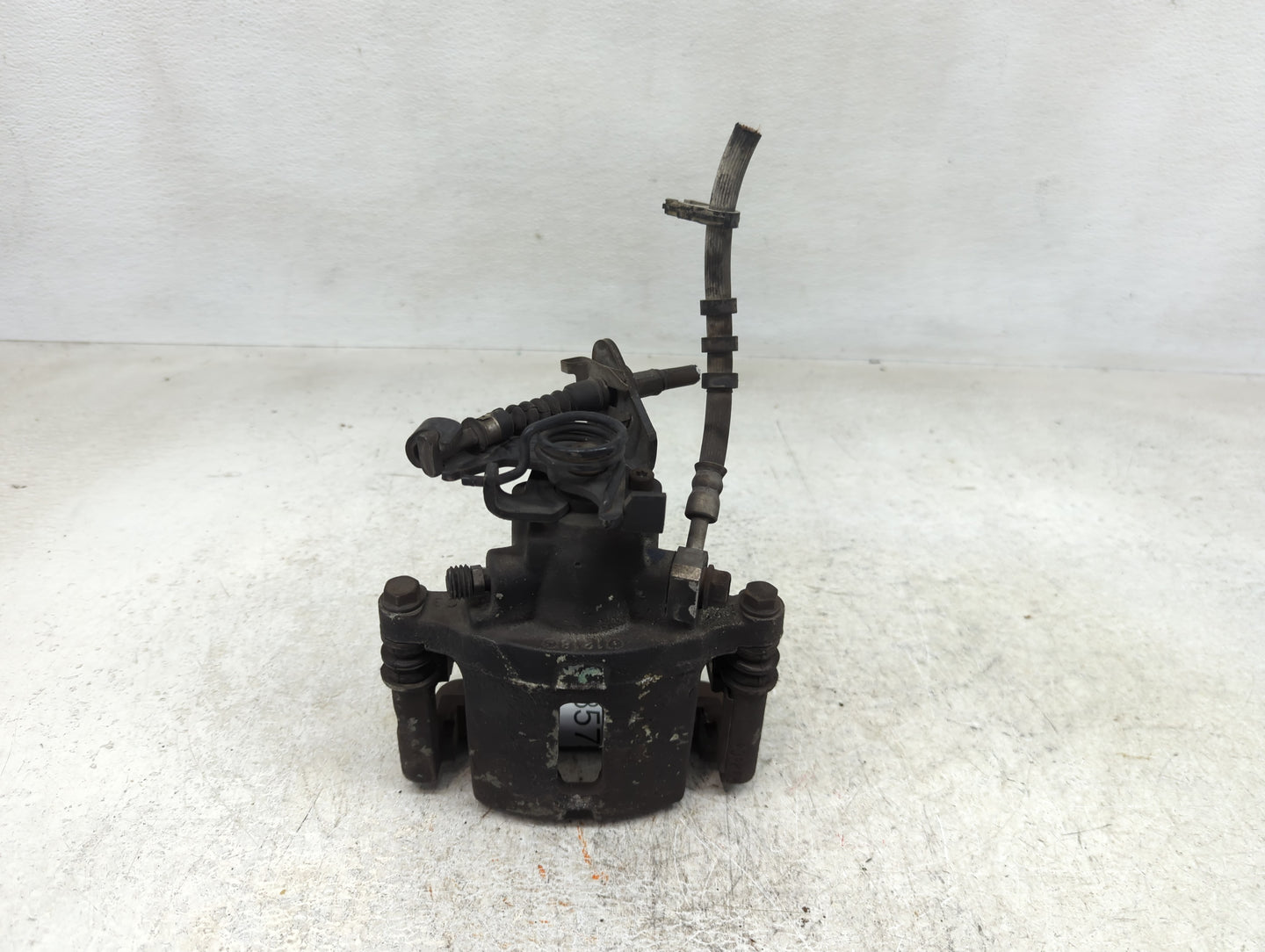 2005-2014 Ford Mustang Rear Passenger Right Brake Caliper - Oemusedautoparts1.com